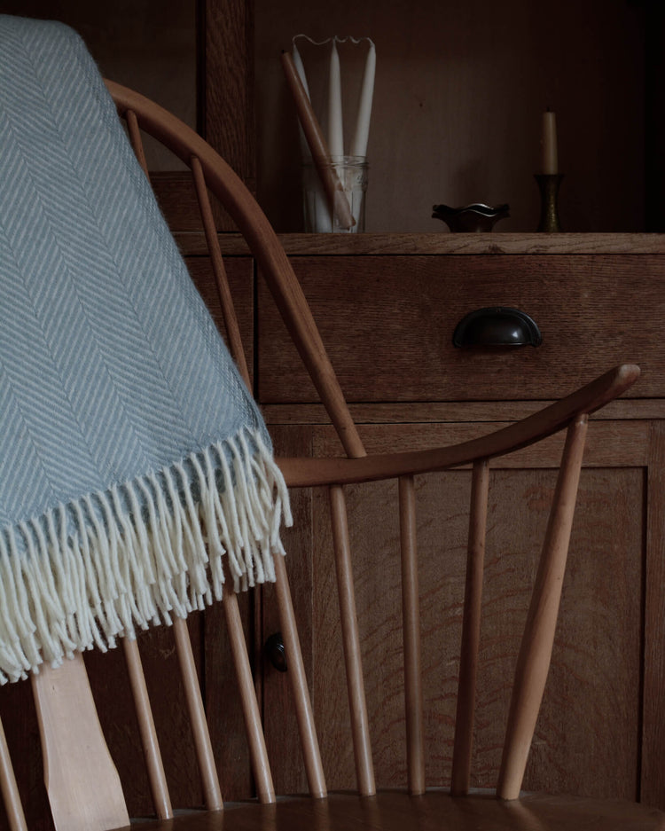 Living Room Home Accessories for Cosy, Timeless Decor