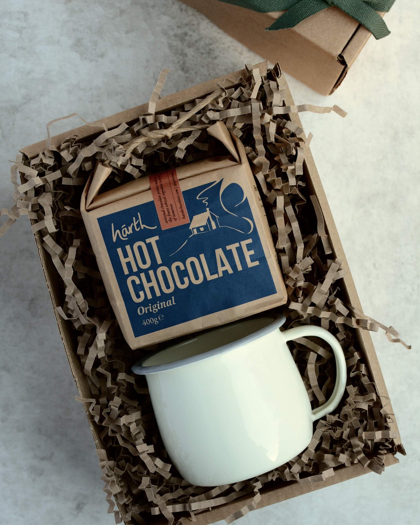 Harth Hot Chocolate Gift Set with Enamel Mug