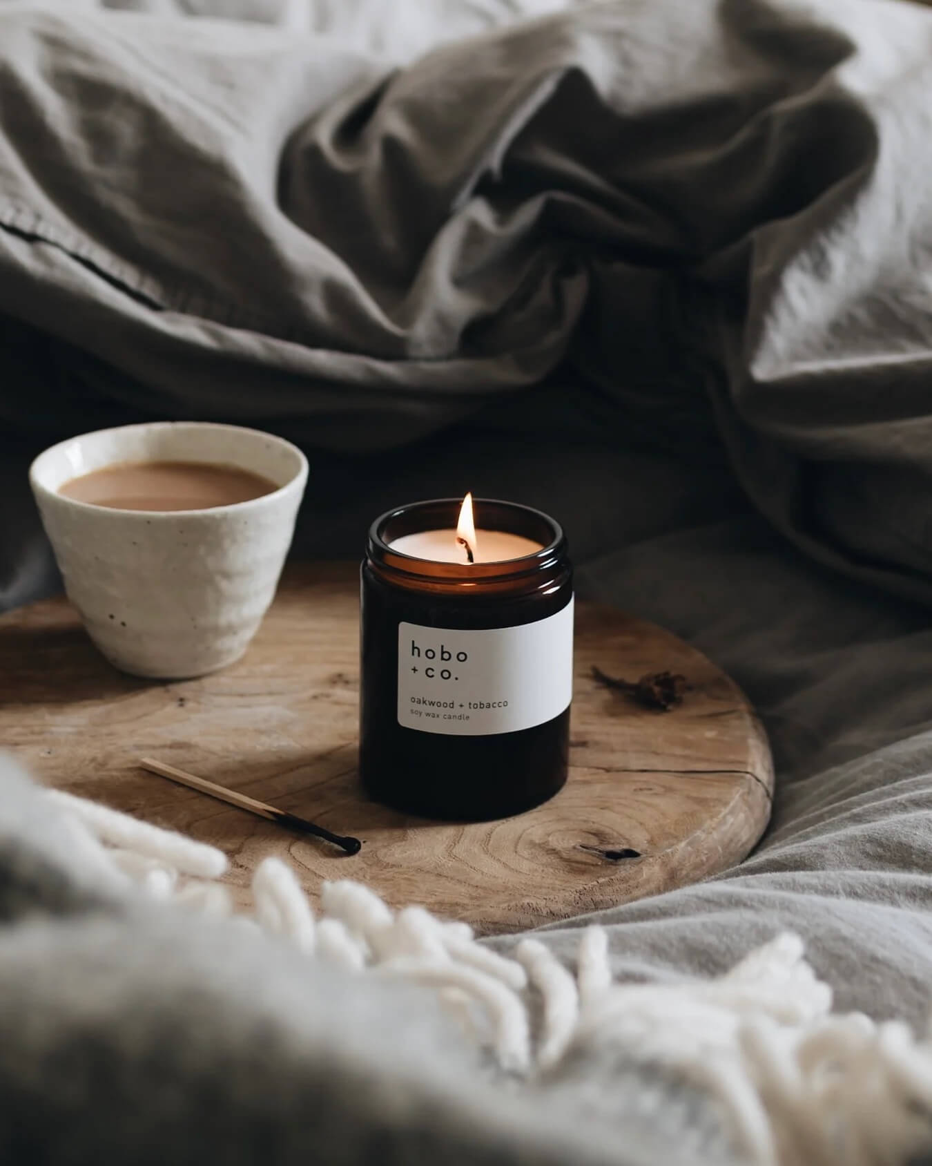 Oakwood & Tobacco Soy Wax Scented Candle