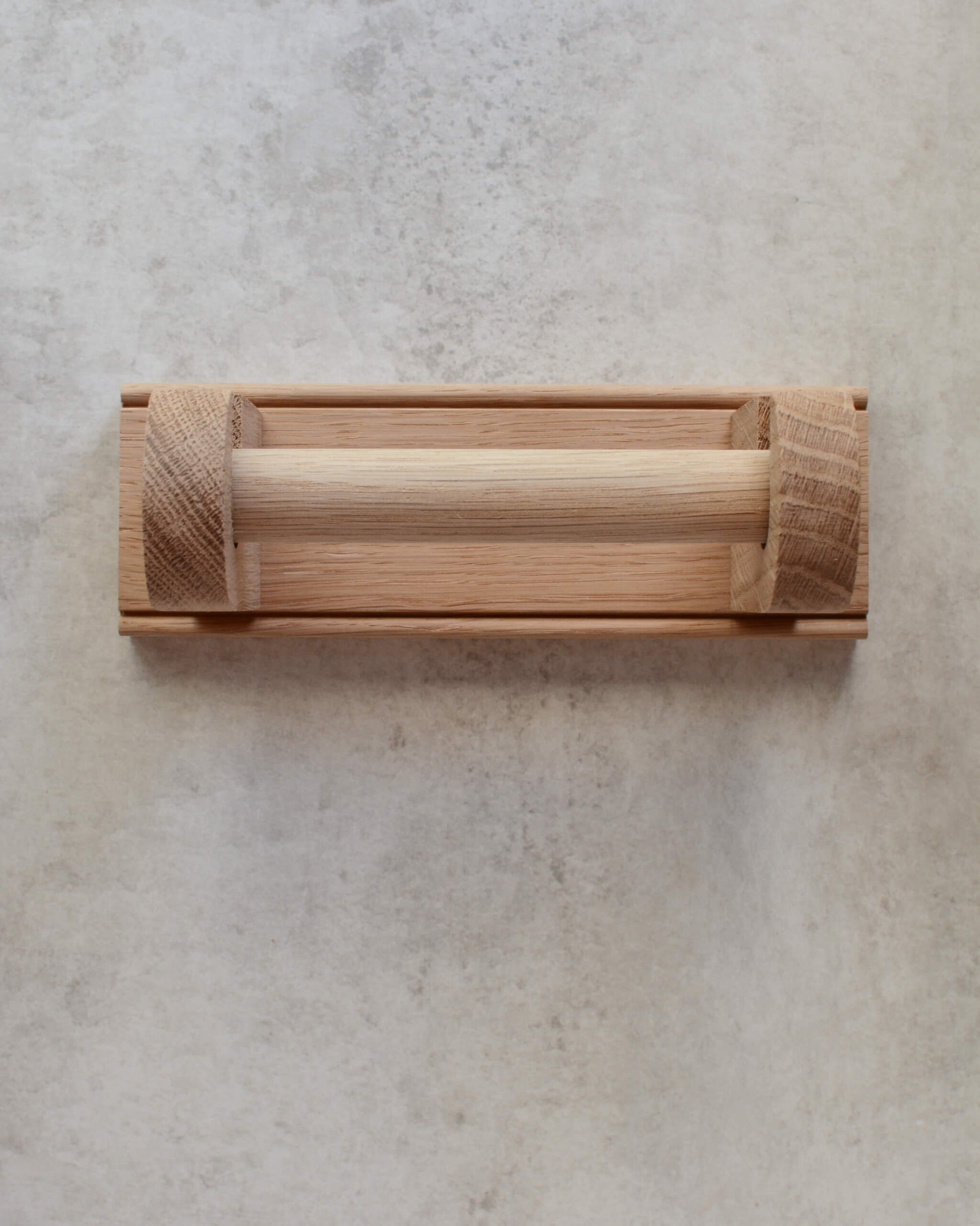 Wall-mounted solid oak toilet roll holder, with shaker detailing